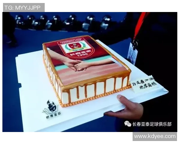 球星亲笔签名足球赠送活动火热开启 让球迷近距离感受偶像魅力