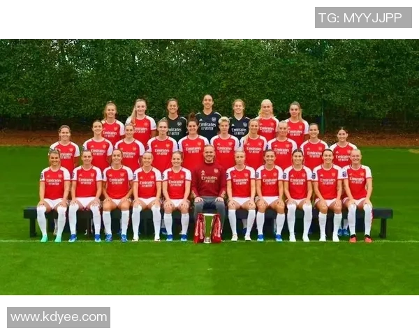 足球球星与妻子年龄差揭秘 哪些球员比老婆大十岁以上