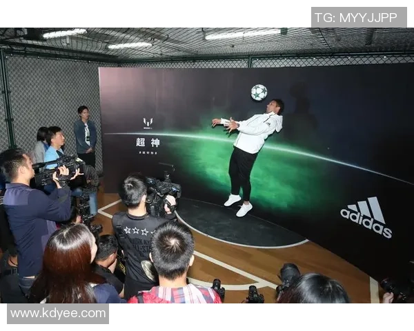 从草根到巨星阿迪的绿茵传奇与永不言弃的足球梦想之路